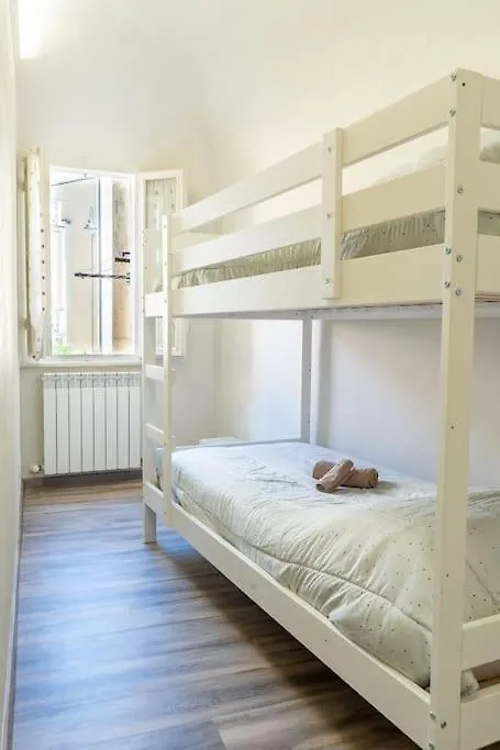 Casa Vacanze L'Angolo Fiorito Bettolle Italy